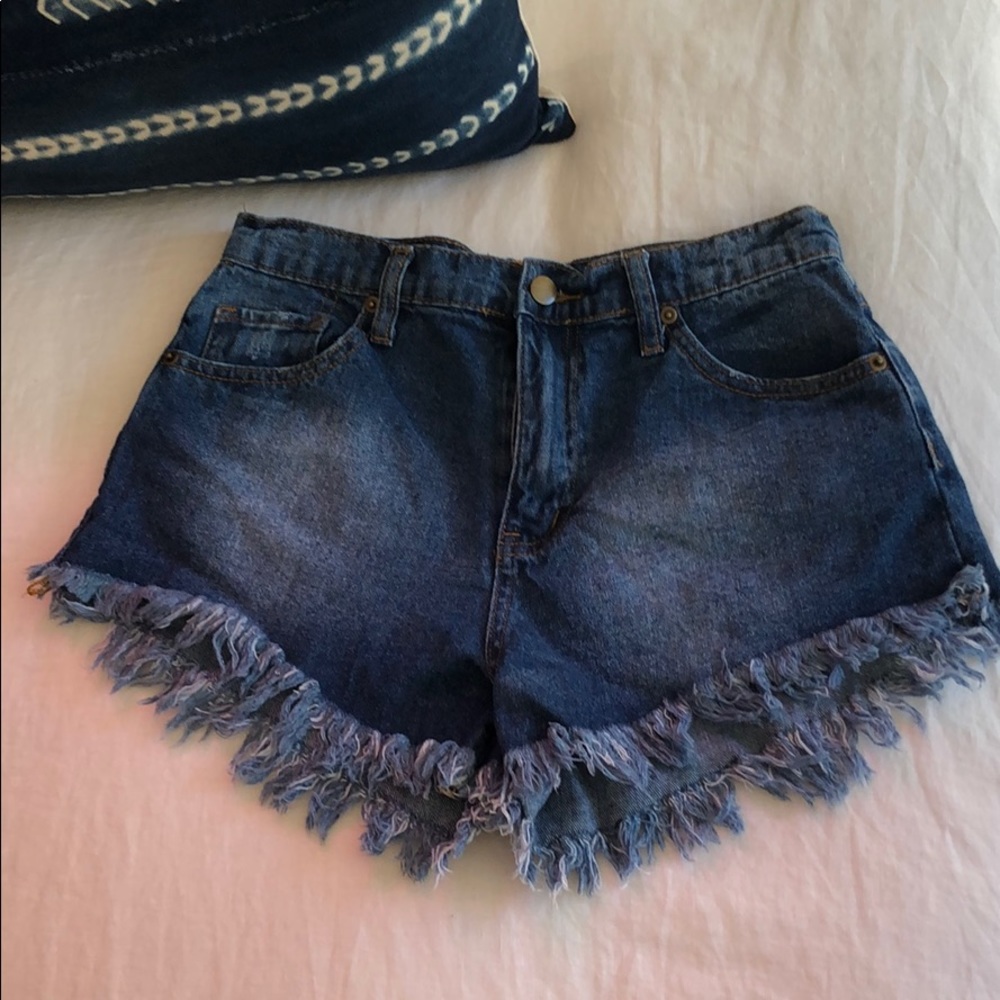 Forever 21 denim shorts. Size 27